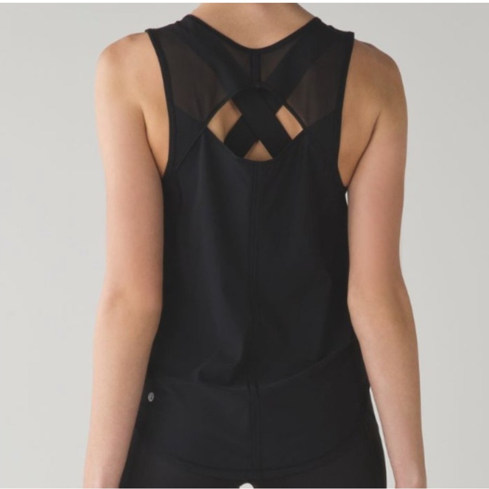 LULULEMON black sculpt tank top mesh cut out Size small 4/6